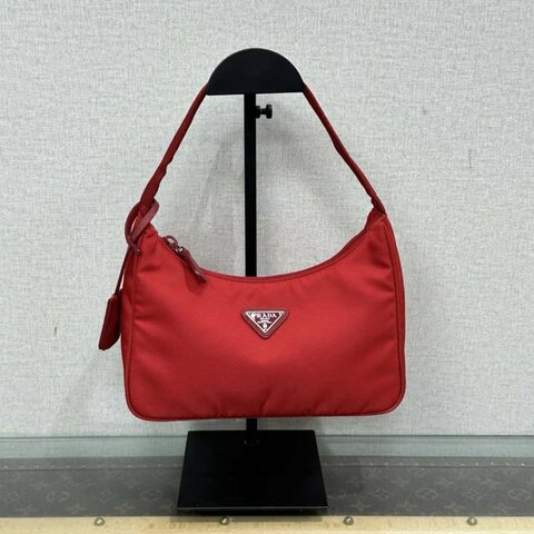 PRADA 紅色尼龍hobo三角標手提肩背腋下包 23*16*6 98新