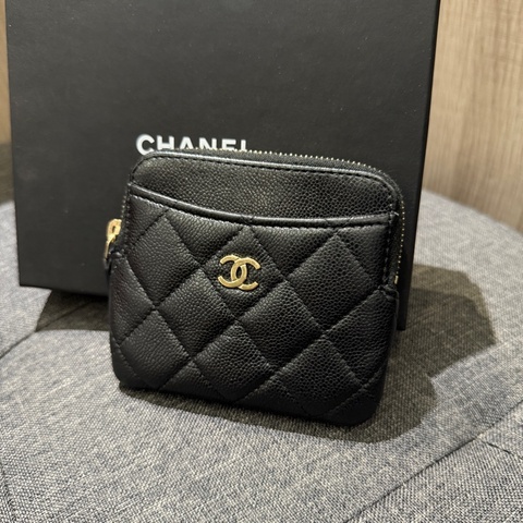Chanel AP2061 黑色荔枝牛皮金釦拉鍊吐司包 卡夾零錢包