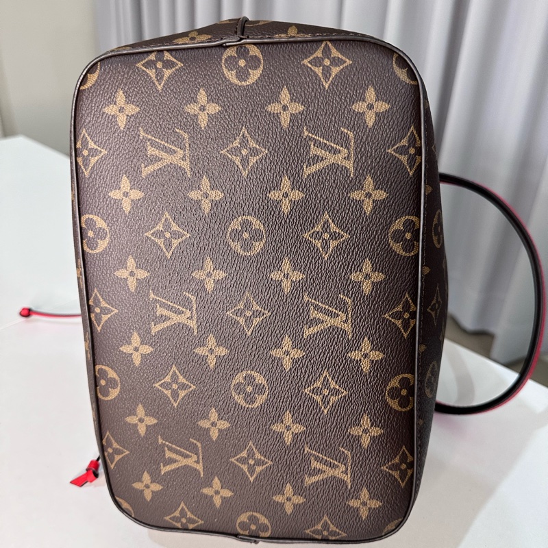 LV neonoe老花紅色水桶包-2