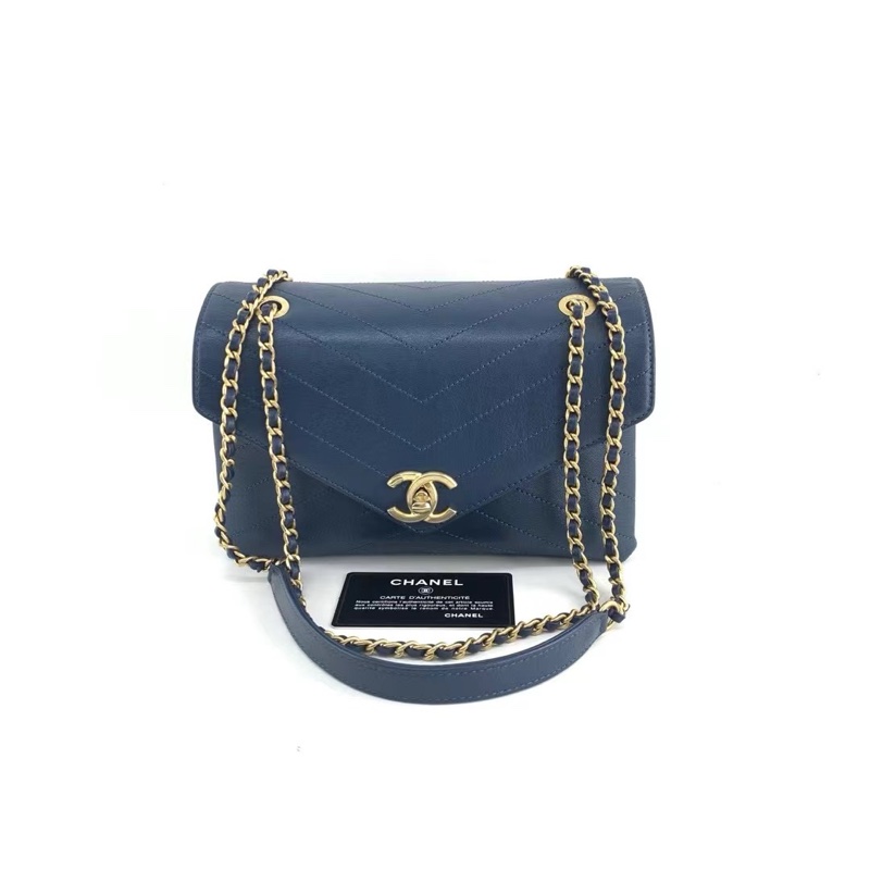 Chanel 香奈兒V 紋海軍藍翻蓋斜挎包-0