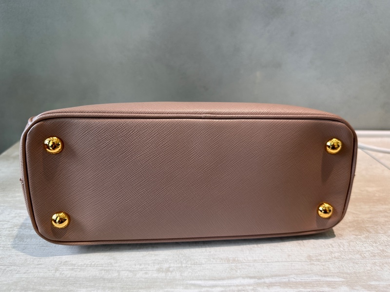 Prada Galleria Saffiano 雙拉鏈 小號 粉膚色 送Prada 紫色長夾-7