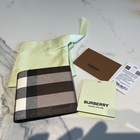 Burberry棕色短夾（全新當二手賣）
