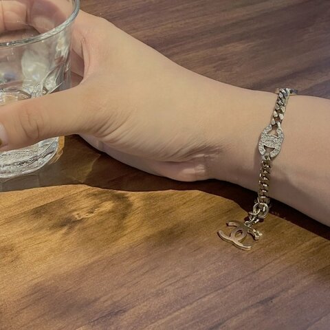 CHANEL LOGO 鑲鑽手鍊