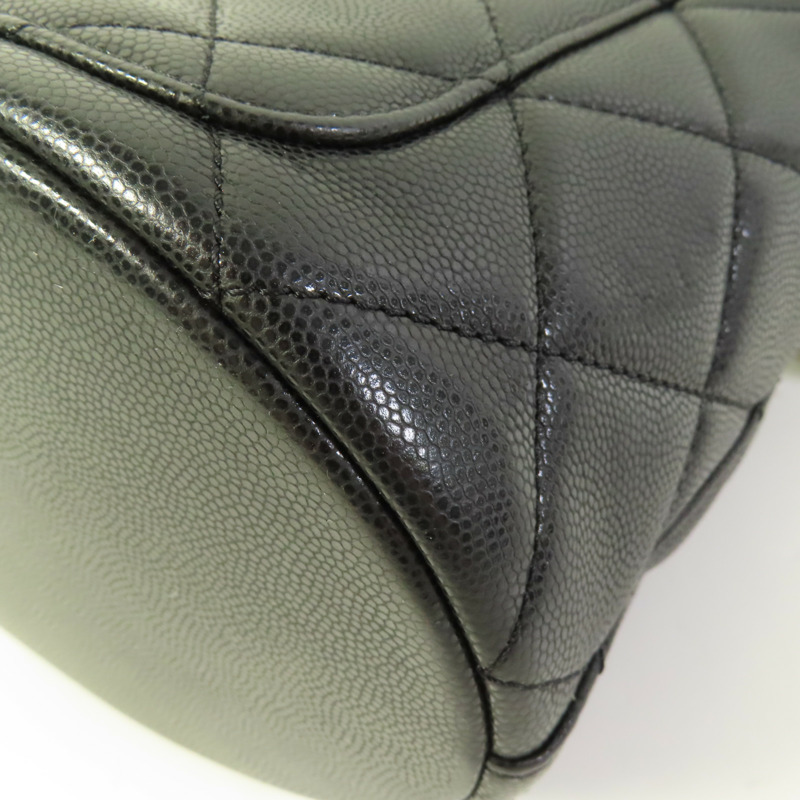 CHANEL 牛皮皮革Small Bucket Bag金扣肩背袋-7