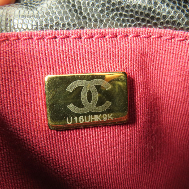 CHANEL 牛皮皮革Small Bucket Bag金扣肩背袋-14