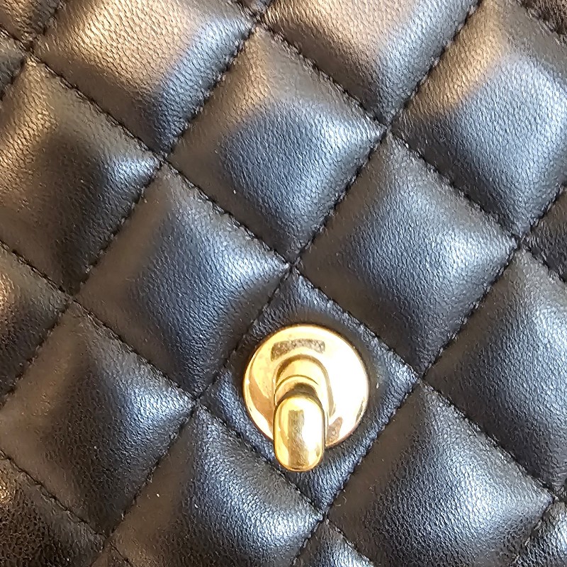 超甜❤️經典方胖 Chanel coco CF17 方胖黑金羊-8