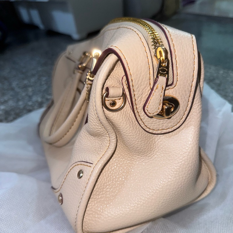 coach米白色托特包-2