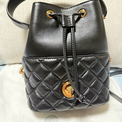 Versace 羊皮小水桶