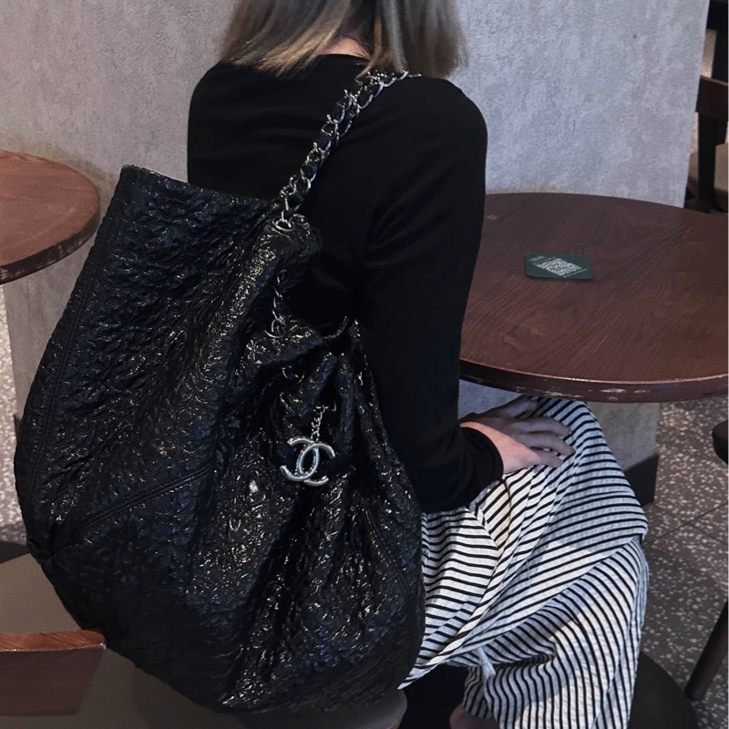 95成新 Chanel 香奈兒 山茶花水晶油蠟皮 超美 狀態很好 南瓜包-8
