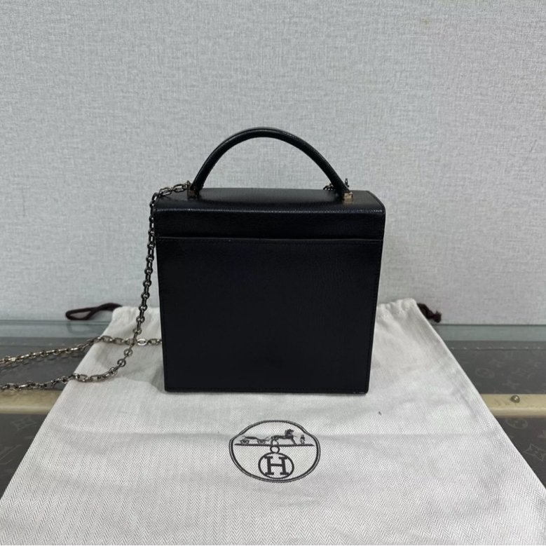✨HERMES 黑金 cinhetic秀款手提肩背斜背鏈條包18.5*18 98新配件塵袋-5
