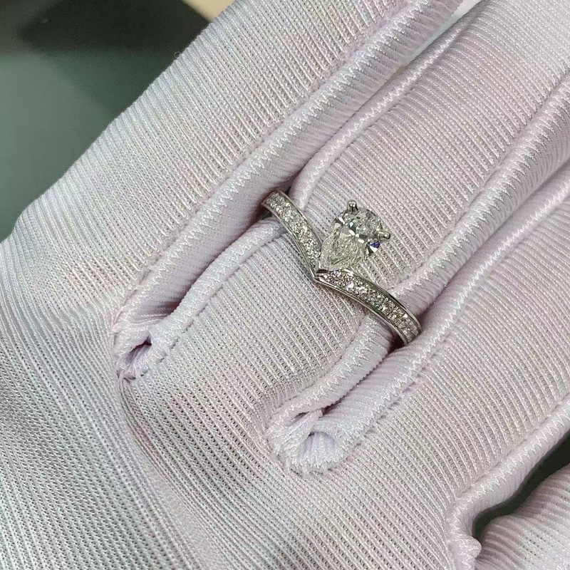 Chaumet尚美 Josephine Aigrette加冕·爱系列 白鹭冠冕 V字型水滴钻戒-5