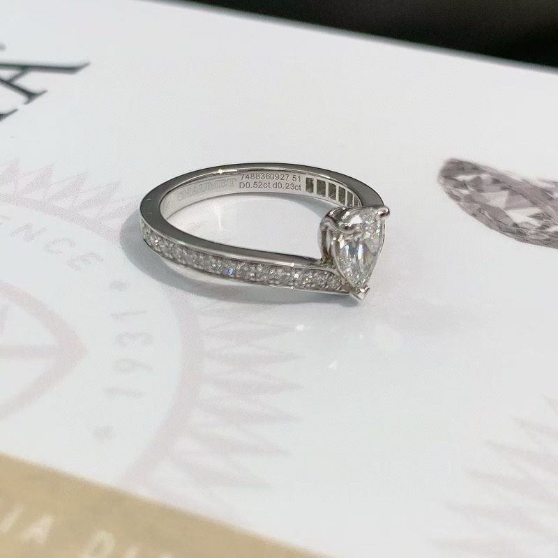 Chaumet尚美 Josephine Aigrette加冕·爱系列 白鹭冠冕 V字型水滴钻戒-6