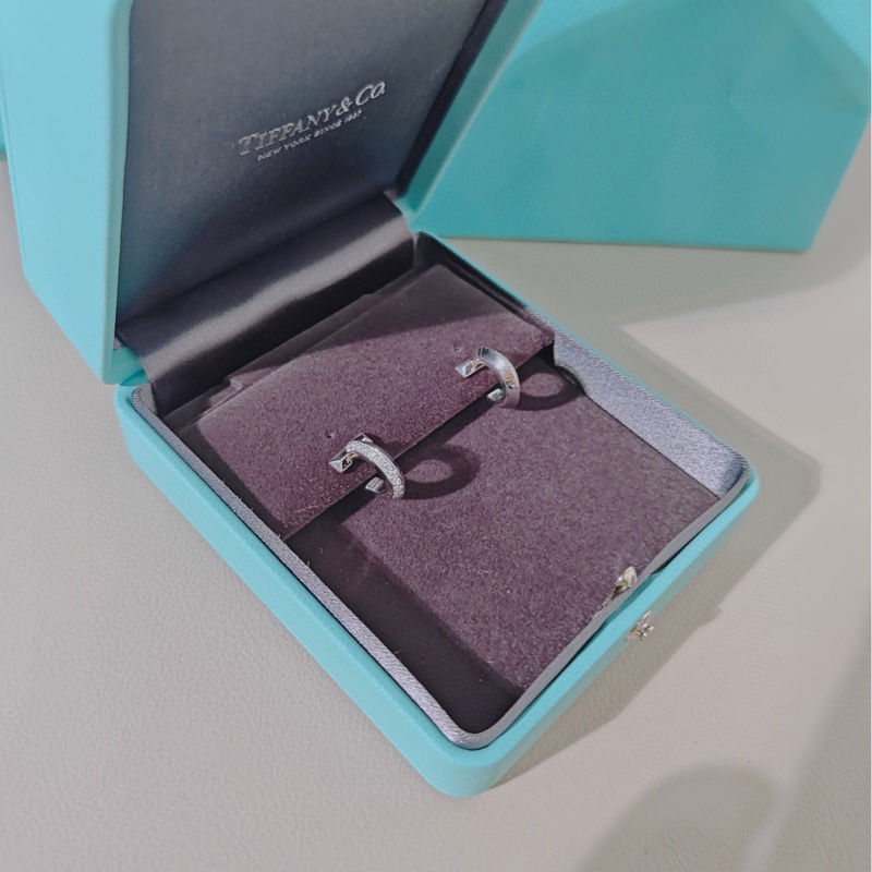 Tiffany蒂芙尼 T系列 18K白金镶钻T1圈形耳环-2