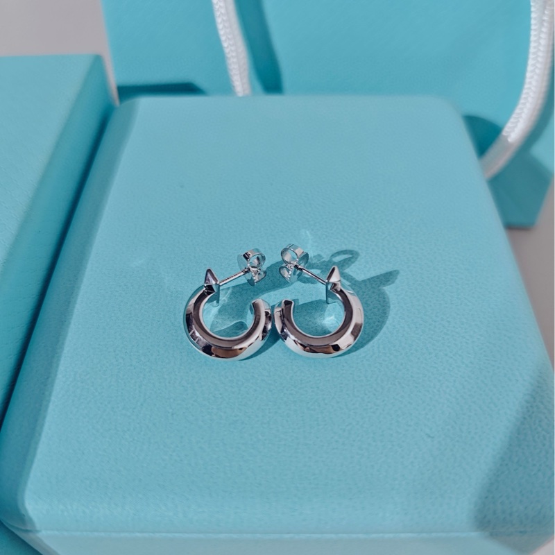 Tiffany蒂芙尼 T系列 18K白金镶钻T1圈形耳环-5
