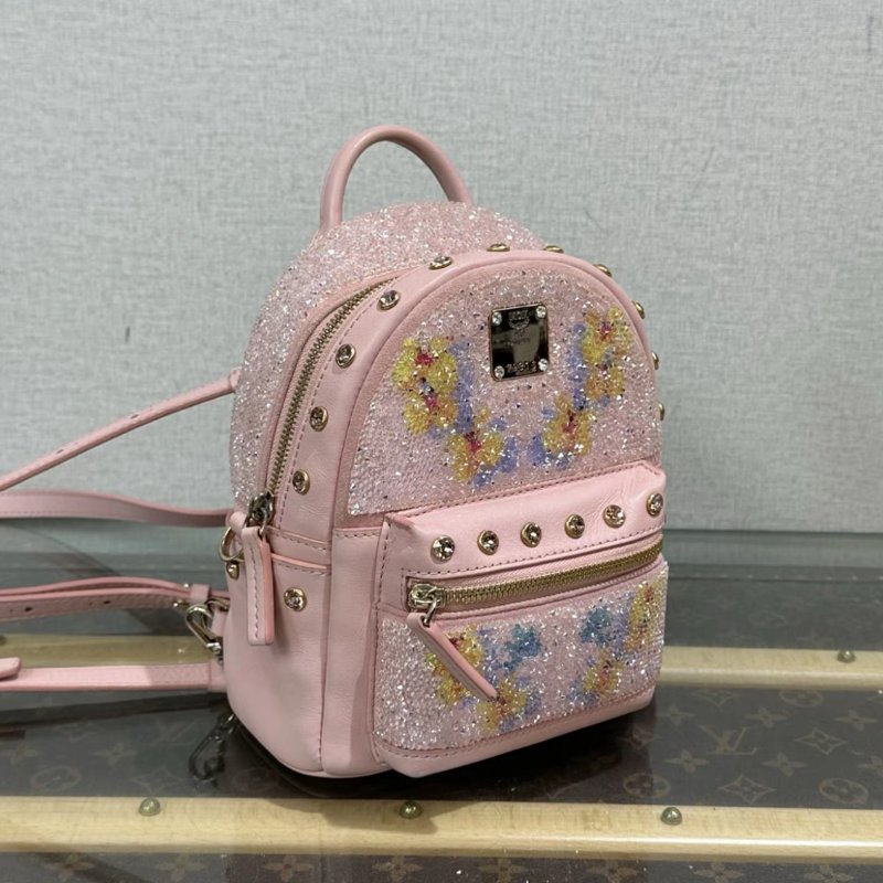 MCM 施華洛世奇聯名粉金滿鑽花朵mikni後背包 18*21*9 98新-1