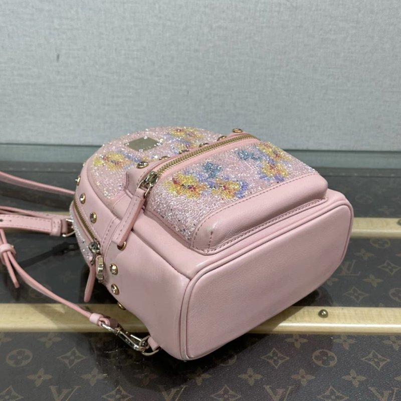 MCM 施華洛世奇聯名粉金滿鑽花朵mikni後背包 18*21*9 98新-2