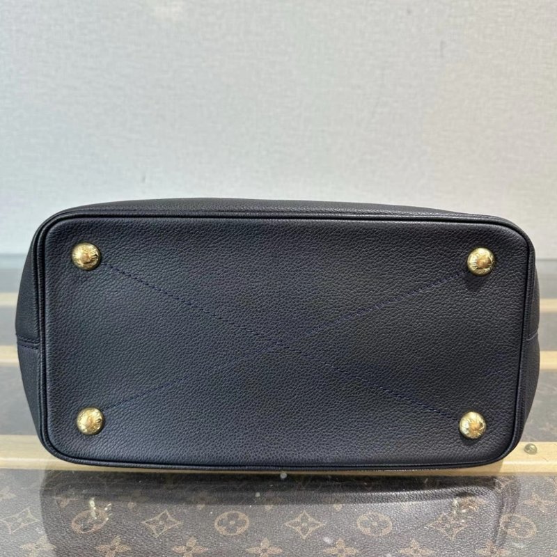LV 黑金老花壓紋牛皮肩背托特包 27*32*14 98新 配件購證-3