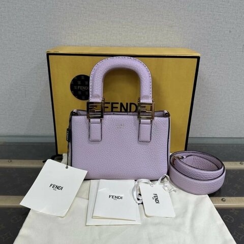 FENDI 香芋紫金扣手提斜背包21*15*8 99新配件盒子塵袋