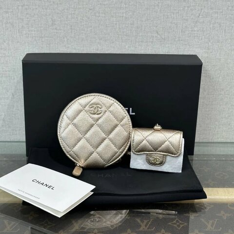CHANEL vic香檳色金扣子母掛件零錢包10*10*2 全新閒置配件塵袋盒子