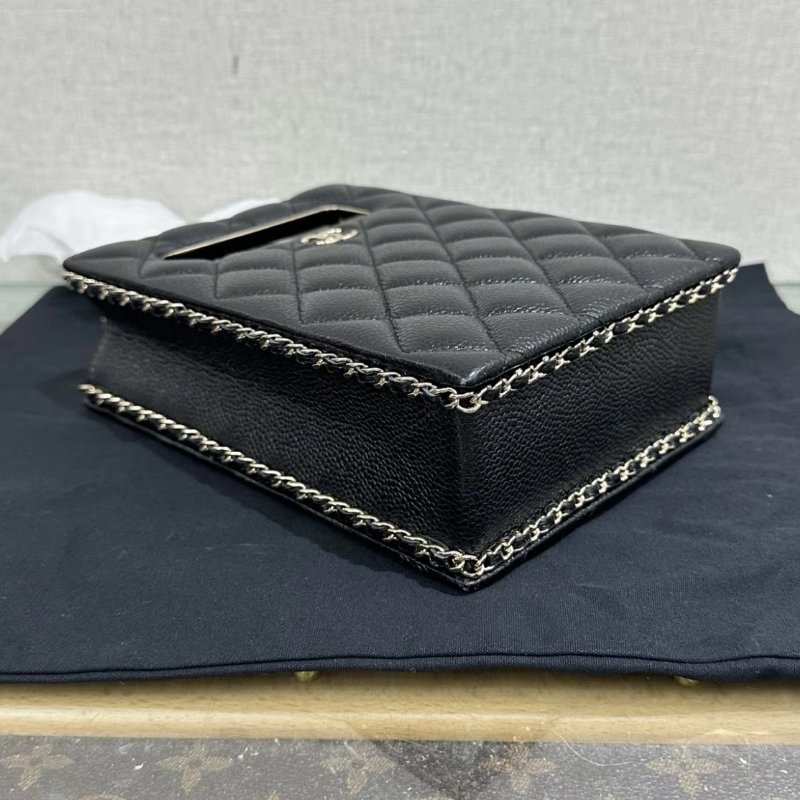 CHANEL 22S黑金魚子醬晚宴包 14*19*6 99新配件塵袋-4