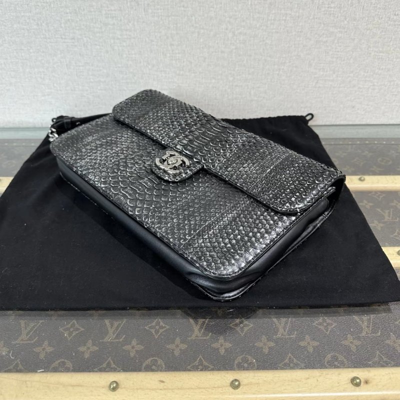CHANEL 黑銀蛇皮孟買CF鏈條包 31*18*6 99新配件塵袋保卡-2