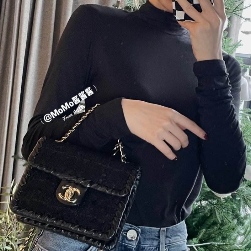 CHANEL 22C滾邊粗毛呢豆腐包 - 小號黑金-9