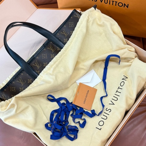 真品 LV Macssar DAVIS 系列原花黑牛皮手提公事包M56708手提 肩揹 側背包 公事包 托特包