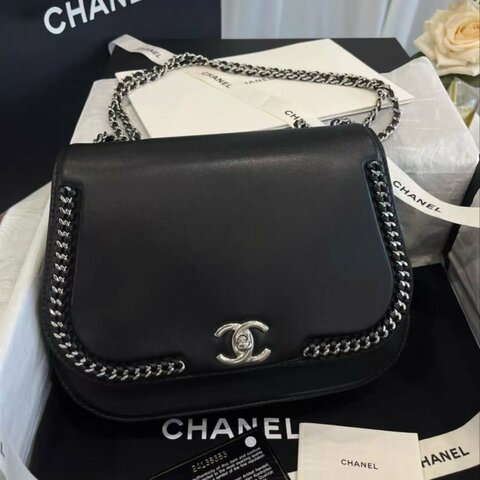 Chanel 17P黑銀牛皮馬鞍包24*17.5*8 99新配件保卡塵袋