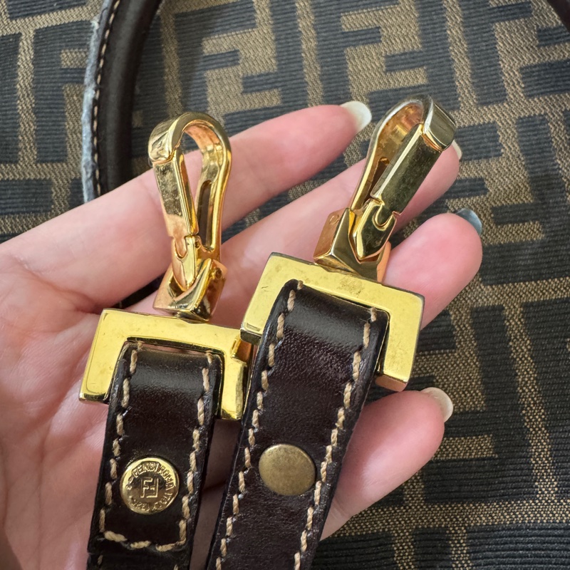 Fendi 老花貝殼手提肩背兩用包（咖）/兩用包/肩背包/手提包/貝殼包-16