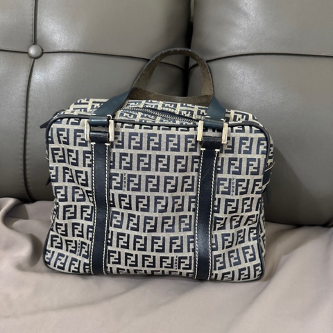 Fendi 經典老花手提包（藏藍） / 波士頓包 / 老花 / FF Logo
