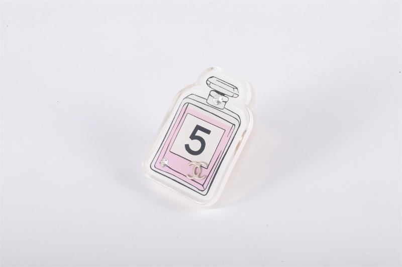 CHANEL(香奈兒)  合金 度假系列粉色亞克力香水瓶胸針-1