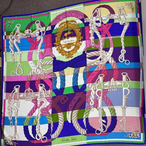 Hermes 140x140 羊絨圍巾
