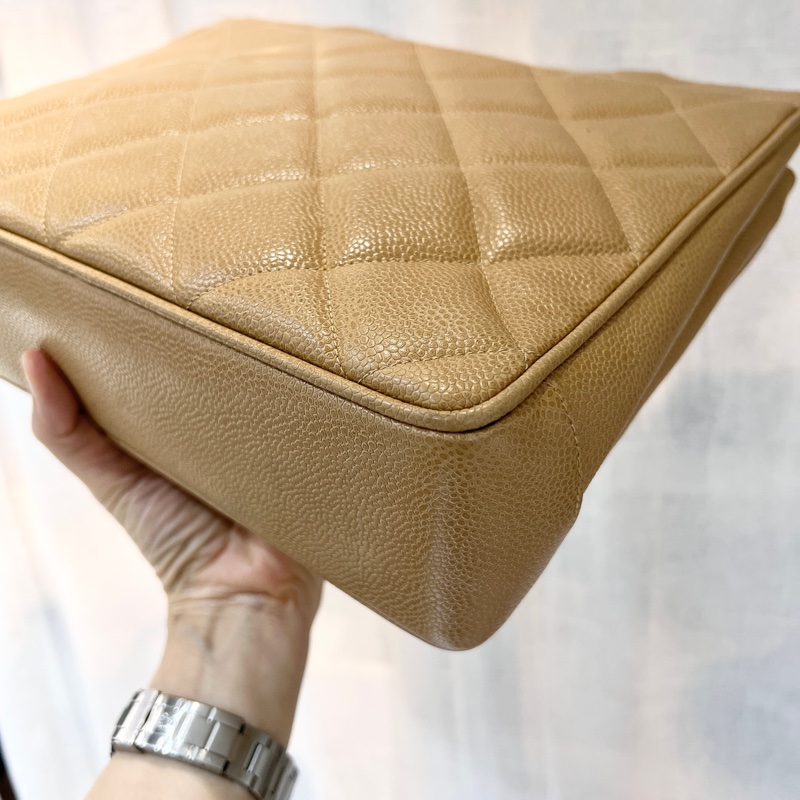 Chanel Vintage Beige Caviar Bag-4