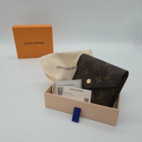 【配件齊♥️ 送人自用都合適】晶片款 LOUIS VUITTON Victorine 經典 棕色 三折短夾 錢包 錢夾 零錢包 卡包
