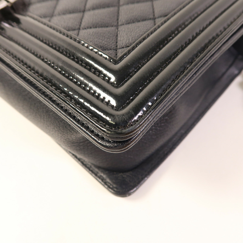 CHANEL 牛皮皮革Boy 28鏈帶肩背袋-13