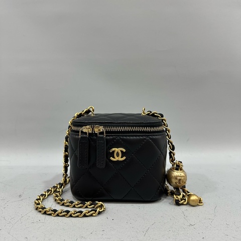 Chanel Ap1447 黑羊皮金釦金球化妝包 vanity