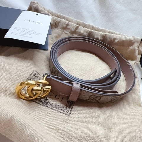 二手正品Gucci GG Marmont 經典雙G皮帶釦印花窄版穿釦式皮帶 105芋粉色 Gucci皮帶 Gucci腰帶