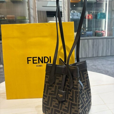 *SHIHNS名牌精品*FENDI Origami MIni老花折紙包