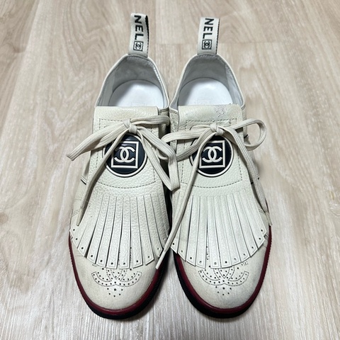 稀有珍品 Chanel 米白色流蘇休閒鞋 39碼