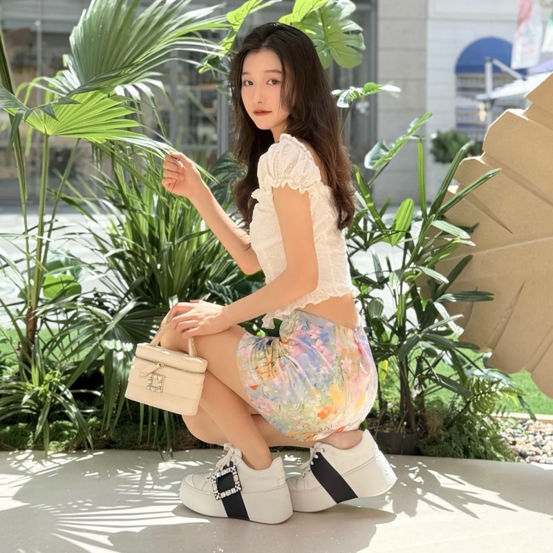 促銷品 Roger Vivier Viv' Skate 皮革運動鞋 水鑽扣-5