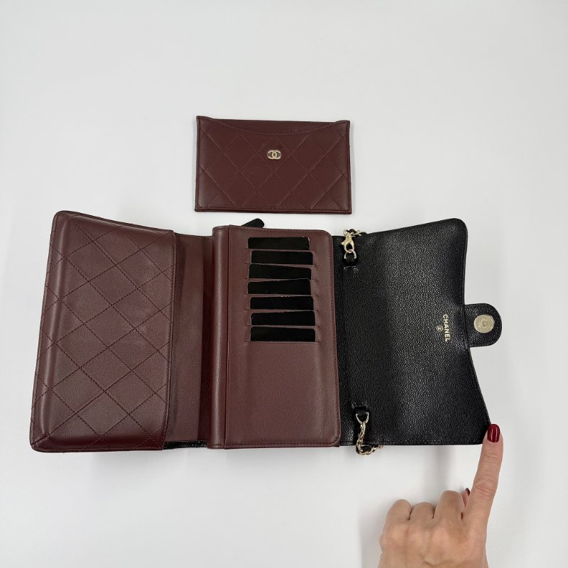 CHANEL-黑色淡金釦牛皮三折WOC-3