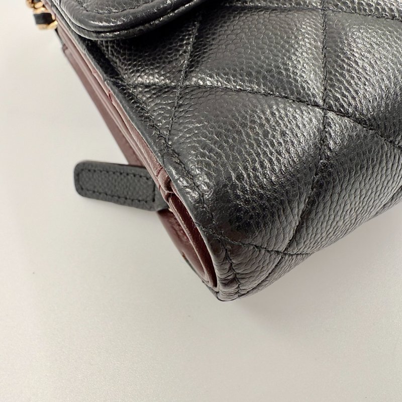 CHANEL-黑色淡金釦牛皮三折WOC-5