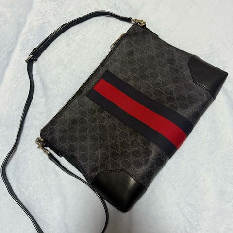 Gucci 單肩斜挎手拿包