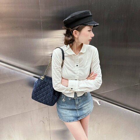 ✨CHANEL 牛仔金扣抽繩水桶包 19*22*12 98新配件塵袋