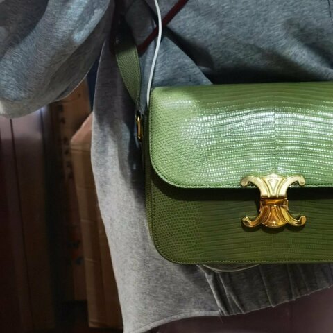 ✨CELINE 綠色稀有皮BOX中號經典豆腐包22*16*5 98新配件塵袋