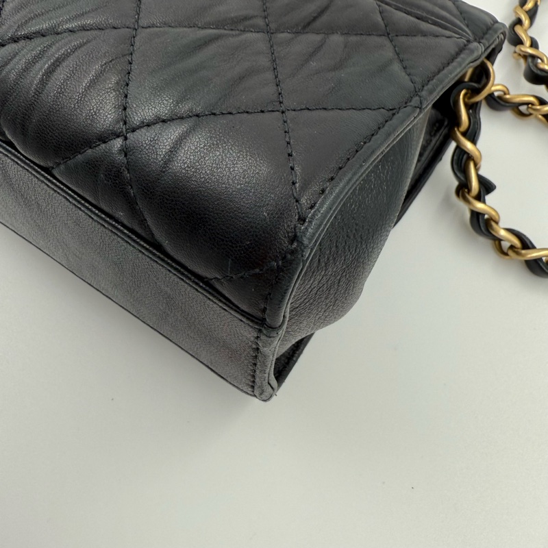 CHANEL - 黑金 coco handle mini flap-8