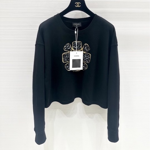 ⭐️ Chanel Top 上衣