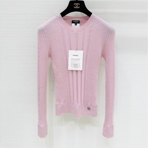 ⭐️ Chanel Top 上衣