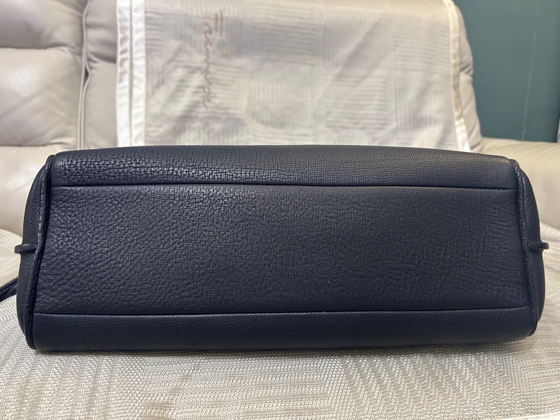 LONGCHAMP深藍色皮革肩背包-3