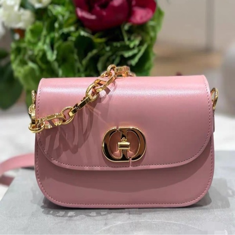 Dior 30 Montaigne Avenue 迪奧蒙田粉包